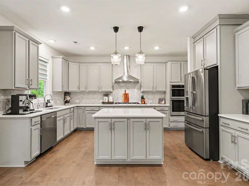 2218 Idol Rock Drive, Fort Mill, SC 29707.  MLS# CAR4407955, YatesRealty ID 43307. 