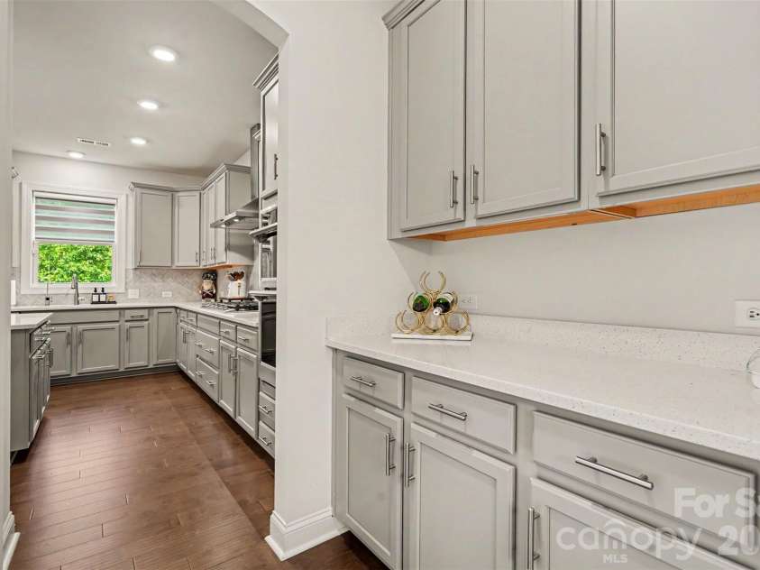 2218 Idol Rock Drive, Fort Mill, SC 29707.  MLS# CAR4407955, YatesRealty ID 43307. 