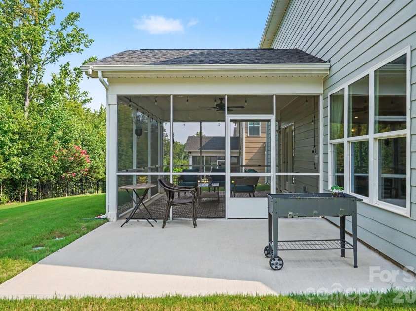 2218 Idol Rock Drive, Fort Mill, SC 29707.  MLS# CAR4407955, YatesRealty ID 43307. 