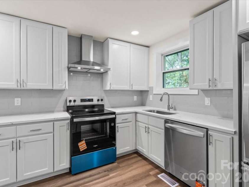 82 Georgia Street, Concord, NC 28025.  MLS# CAR4411337, YatesRealty ID 43308. 