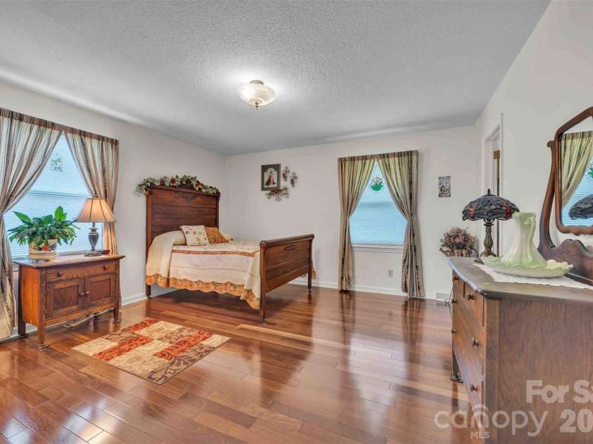 137 Proust Road, Statesville, NC 28625.  MLS# CAR4344197, YatesRealty ID 4331. 