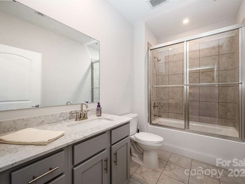 4455 Reed Creek Drive, Sherrills Ford, NC 28673.  MLS# CAR4313344, YatesRealty ID 4331. Full bathroom for guests.