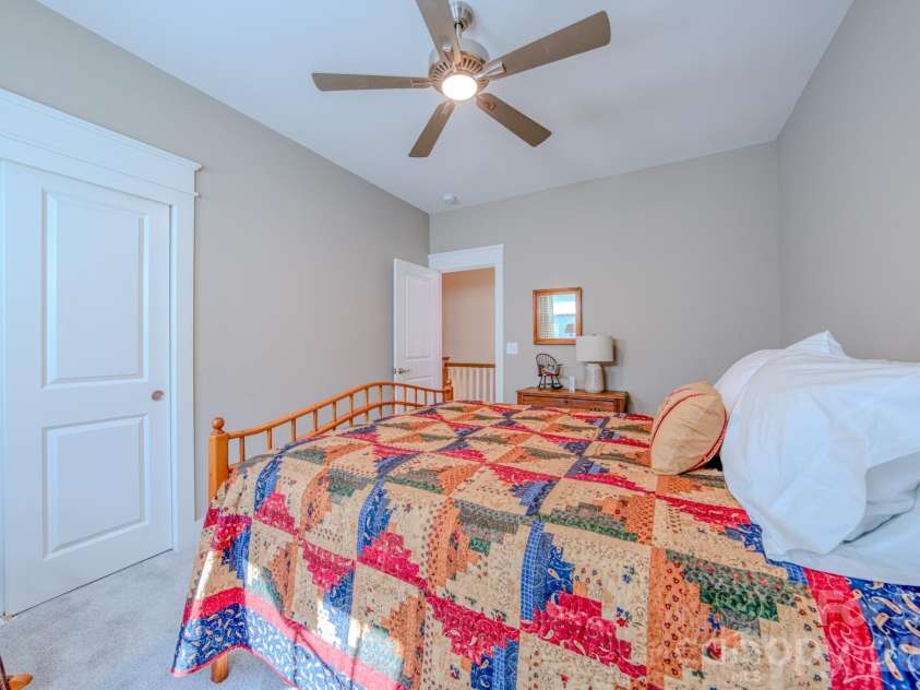 560 Sweet Birch Park Lane, Black Mountain, NC 28711.  MLS# CAR4374180, YatesRealty ID 4331. 