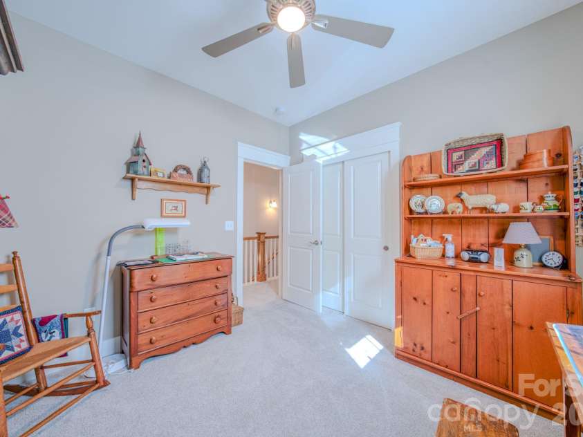560 Sweet Birch Park Lane, Black Mountain, NC 28711.  MLS# CAR4374180, YatesRealty ID 4331. 
