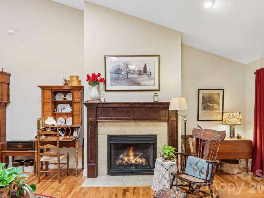 25 Arnie Drive, Etowah, NC 28729.  MLS# CAR4408275, YatesRealty ID 43310. 