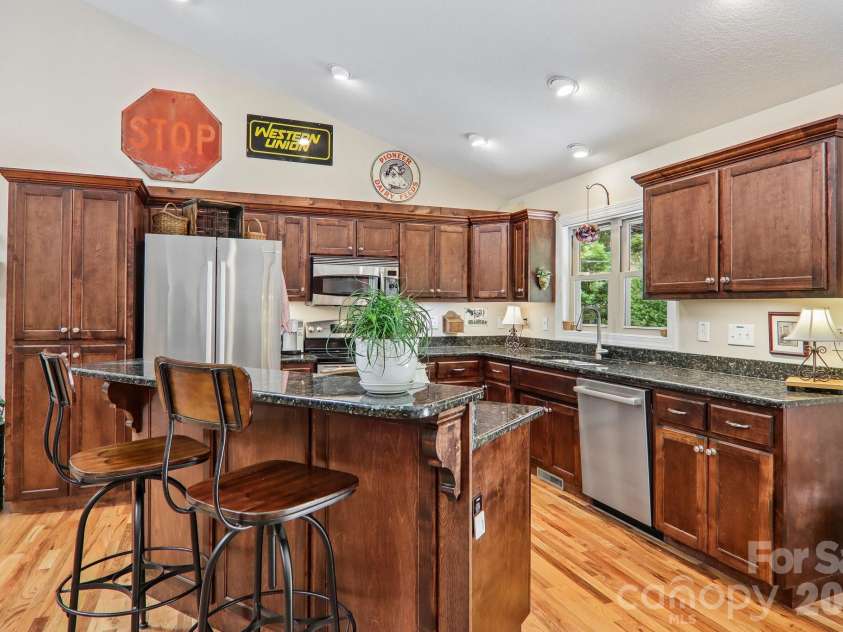 25 Arnie Drive, Etowah, NC 28729.  MLS# CAR4408275, YatesRealty ID 43310. 