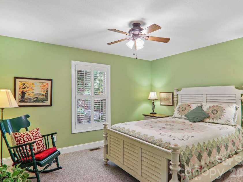 25 Arnie Drive, Etowah, NC 28729.  MLS# CAR4408275, YatesRealty ID 43310. 