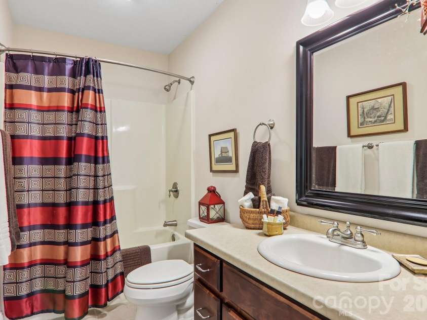 25 Arnie Drive, Etowah, NC 28729.  MLS# CAR4408275, YatesRealty ID 43310. 