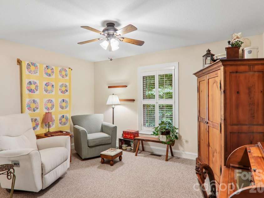 25 Arnie Drive, Etowah, NC 28729.  MLS# CAR4408275, YatesRealty ID 43310. 