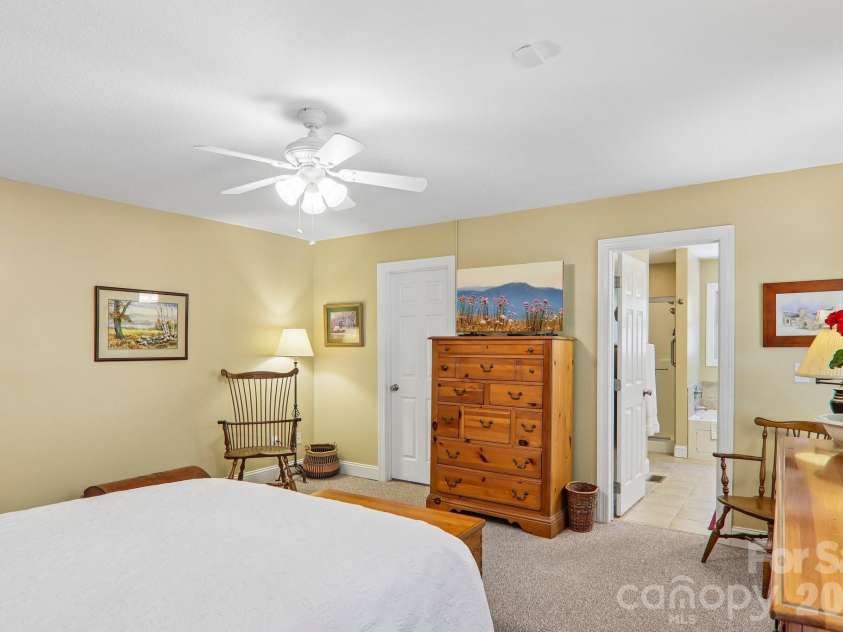 25 Arnie Drive, Etowah, NC 28729.  MLS# CAR4408275, YatesRealty ID 43310. 