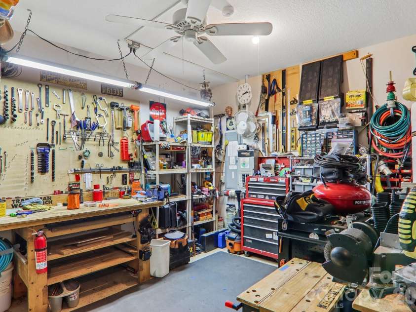 25 Arnie Drive, Etowah, NC 28729.  MLS# CAR4408275, YatesRealty ID 43310. 