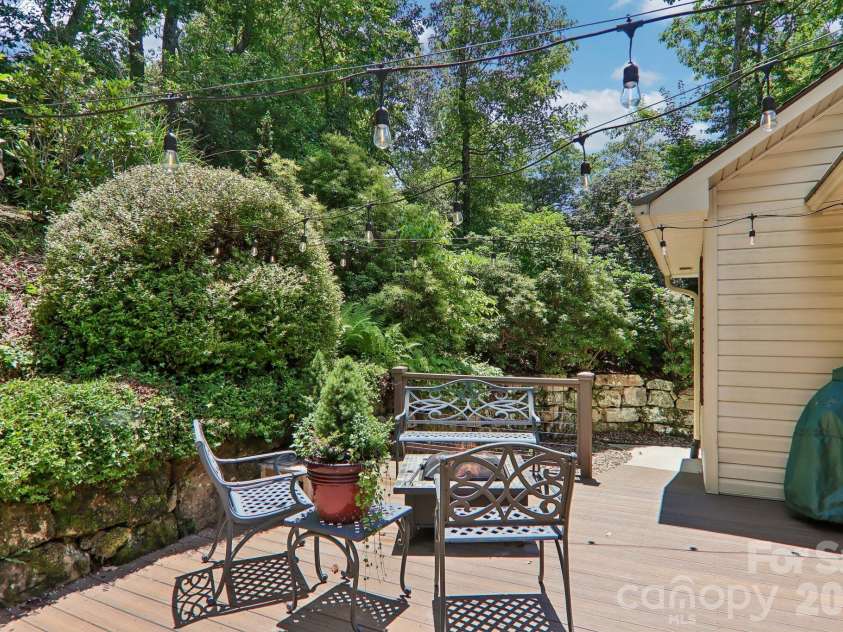25 Arnie Drive, Etowah, NC 28729.  MLS# CAR4408275, YatesRealty ID 43310. 