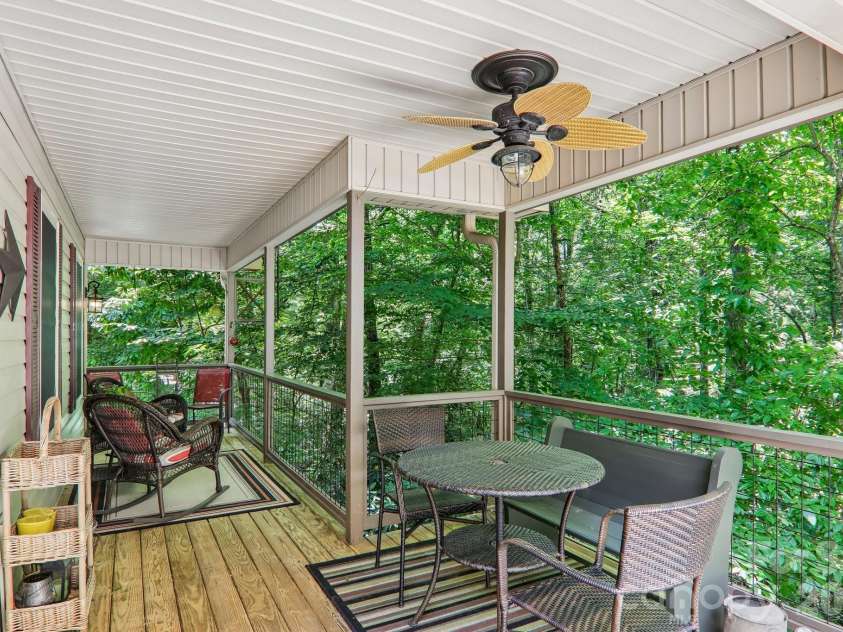 25 Arnie Drive, Etowah, NC 28729.  MLS# CAR4408275, YatesRealty ID 43310. 