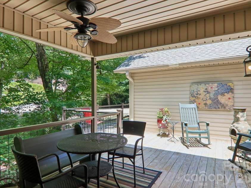 25 Arnie Drive, Etowah, NC 28729.  MLS# CAR4408275, YatesRealty ID 43310. 