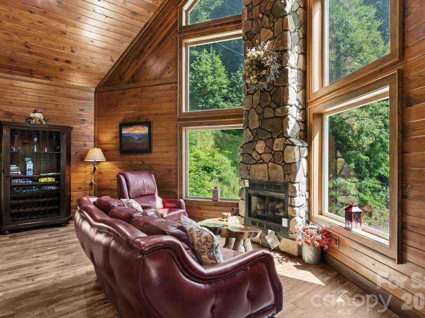 100 Moonshineholler Drive, Maggie Valley, NC 28751.  MLS# CAR4412066, YatesRealty ID 43311. 