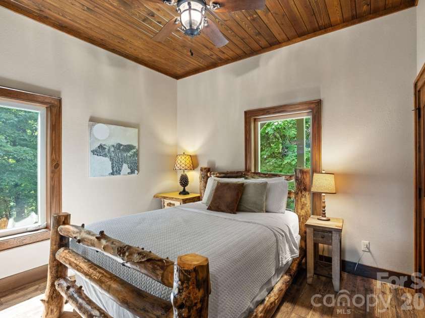 100 Moonshineholler Drive, Maggie Valley, NC 28751.  MLS# CAR4412066, YatesRealty ID 43311. 