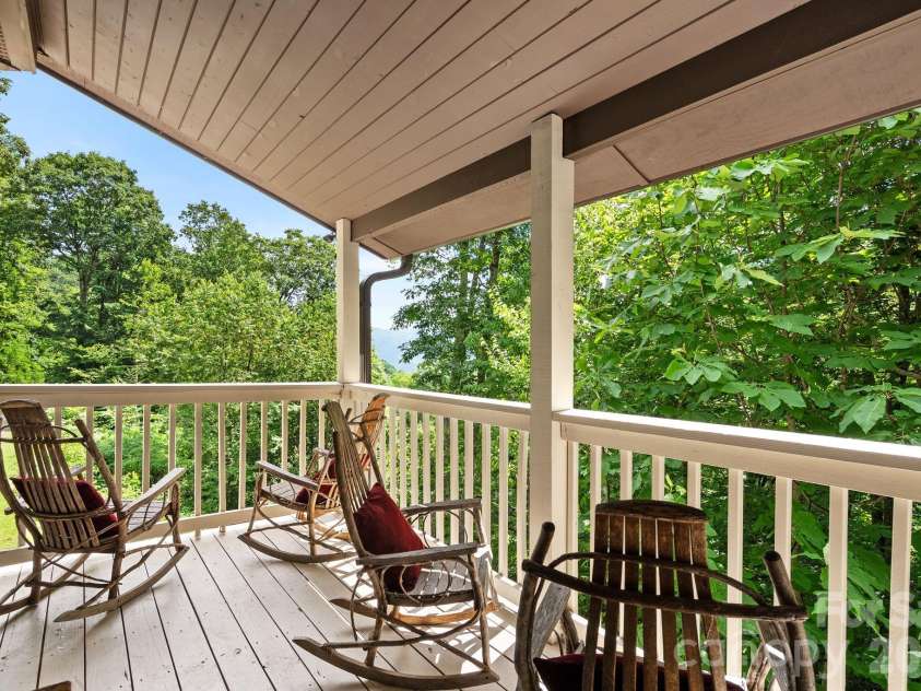 100 Moonshineholler Drive, Maggie Valley, NC 28751.  MLS# CAR4412066, YatesRealty ID 43311. 