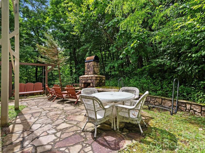 100 Moonshineholler Drive, Maggie Valley, NC 28751.  MLS# CAR4412066, YatesRealty ID 43311. 