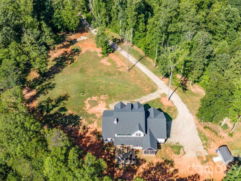 378 Walnut Tree Road, Statesville, NC 28625.  MLS# CAR4412622, YatesRealty ID 43312. 