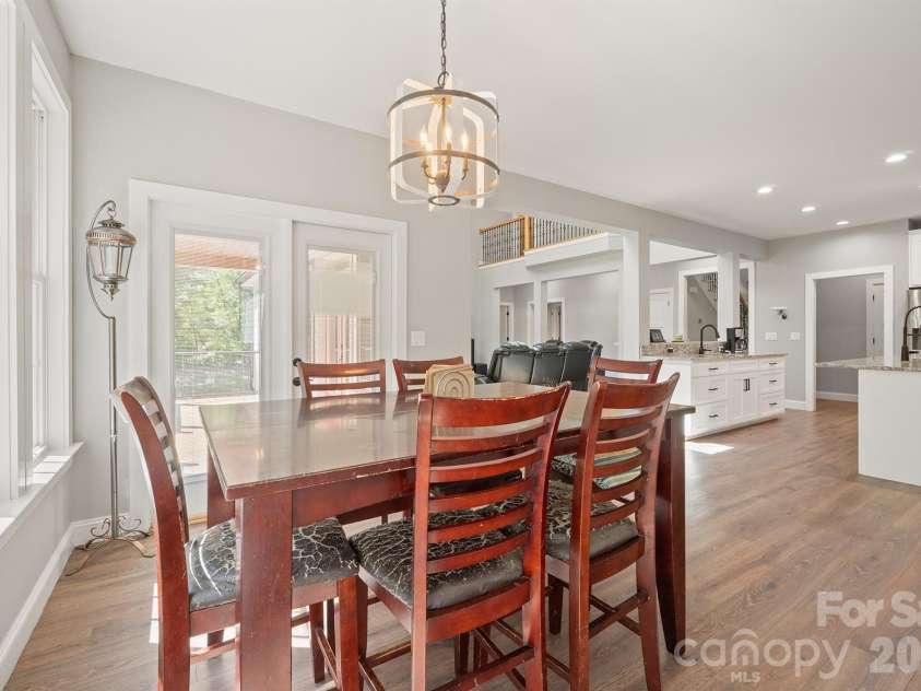 378 Walnut Tree Road, Statesville, NC 28625.  MLS# CAR4412622, YatesRealty ID 43312. 