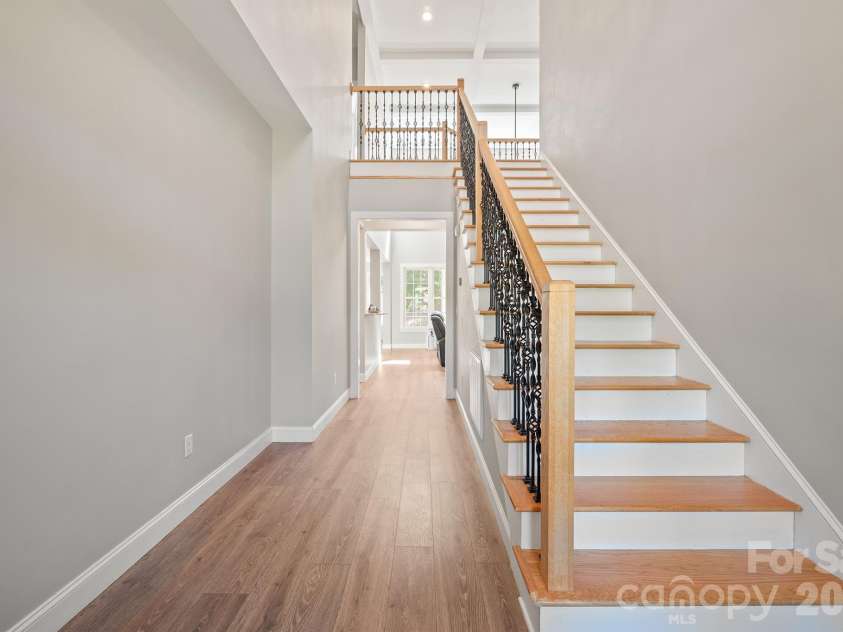 378 Walnut Tree Road, Statesville, NC 28625.  MLS# CAR4412622, YatesRealty ID 43312. 