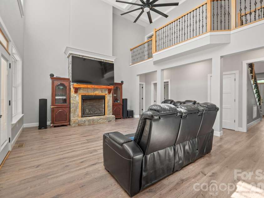 378 Walnut Tree Road, Statesville, NC 28625.  MLS# CAR4412622, YatesRealty ID 43312. 