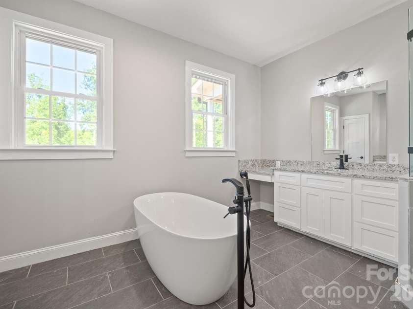 378 Walnut Tree Road, Statesville, NC 28625.  MLS# CAR4412622, YatesRealty ID 43312. 