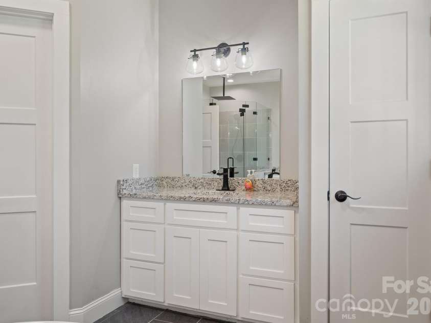 378 Walnut Tree Road, Statesville, NC 28625.  MLS# CAR4412622, YatesRealty ID 43312. 