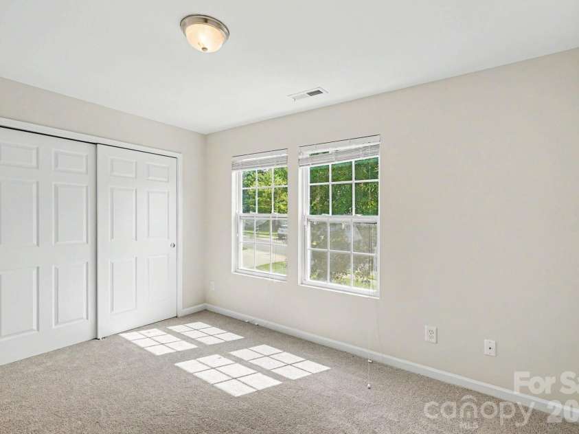 7227 Cypress Ridge Drive, Charlotte, NC 28262.  MLS# CAR4406477, YatesRealty ID 43313. 