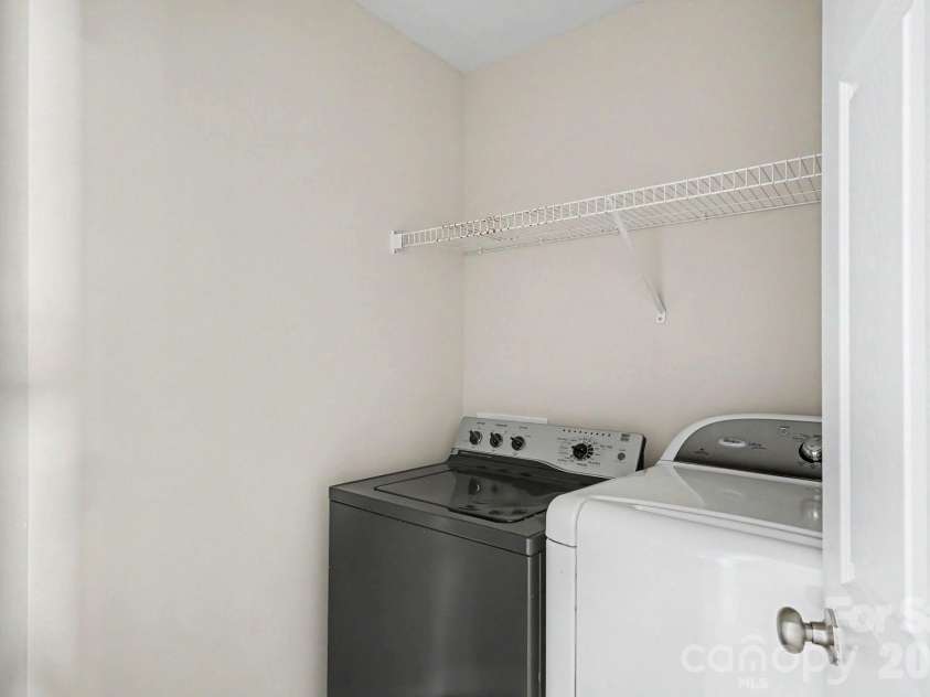 7227 Cypress Ridge Drive, Charlotte, NC 28262.  MLS# CAR4406477, YatesRealty ID 43313. 