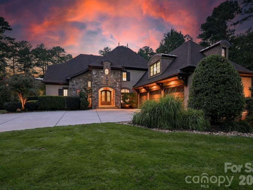 111 Quaker Road, Mooresville, NC 28117.  MLS# CAR4407385, YatesRealty ID 43314. Twilight photos