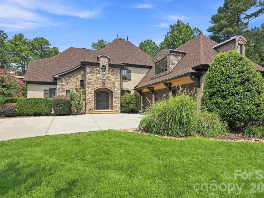 111 Quaker Road, Mooresville, NC 28117.  MLS# CAR4407385, YatesRealty ID 43314. Welcome Home!
