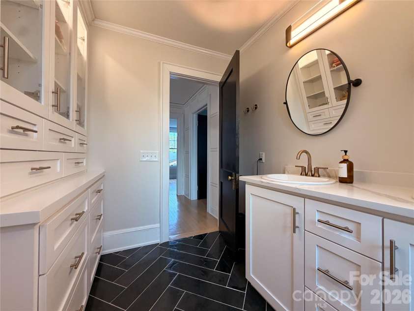 925 Main Street, Albemarle, NC 28001.  MLS# CAR4411187, YatesRealty ID 43315. Upstairs bathroom