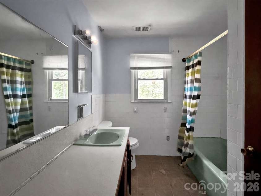 101 Cactus Loop, Sylva, NC 28779.  MLS# CAR4403966, YatesRealty ID 43317. 