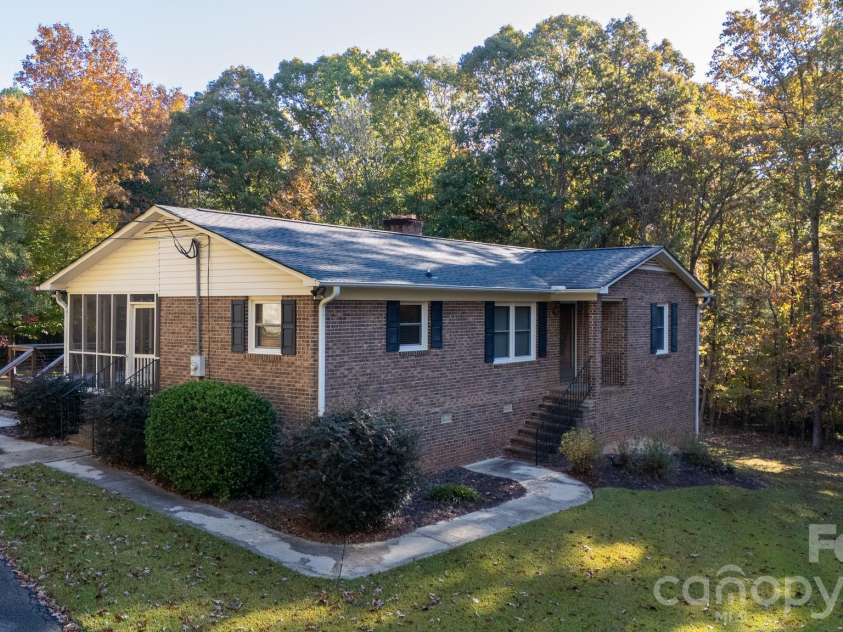 4193 Walker Road, Rock Hill, SC 29730.  MLS# CAR4408489, YatesRealty ID 43319. 