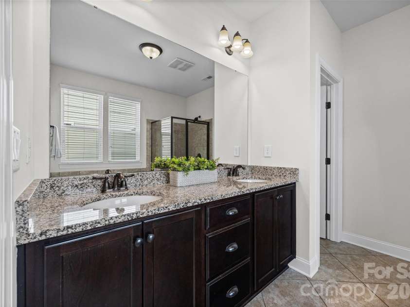 1016 Equipoise Drive, Indian Trail, NC 28079.  MLS# CAR4407945, YatesRealty ID 43320. Primary Bath