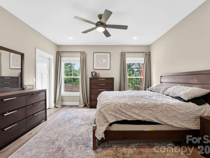 8 Vedder Way, Swannanoa, NC 28778.  MLS# CAR4408516, YatesRealty ID 43325. 