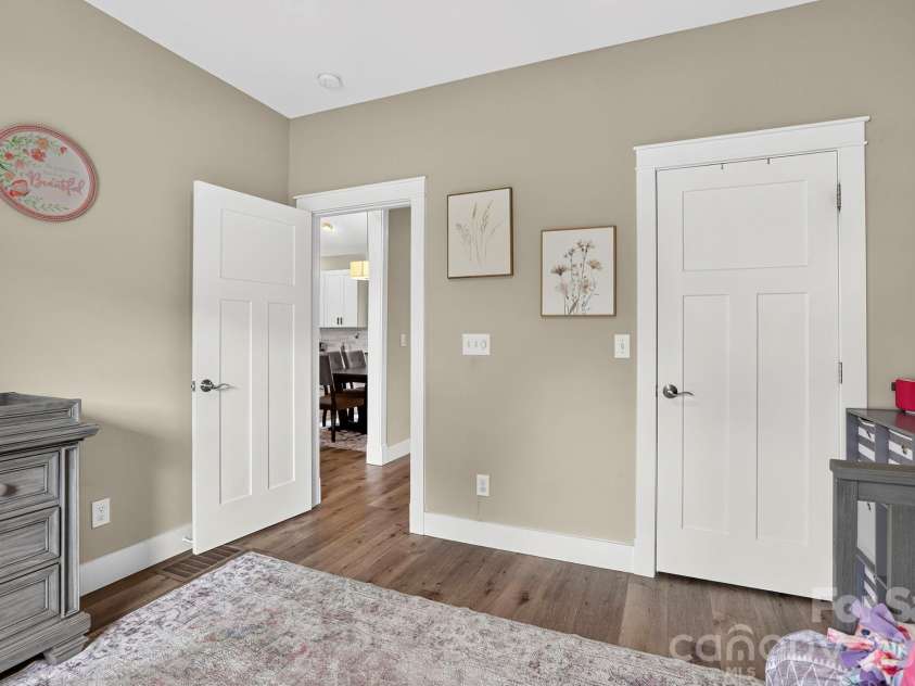 8 Vedder Way, Swannanoa, NC 28778.  MLS# CAR4408516, YatesRealty ID 43325. 