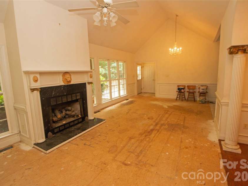 1241 Old Pageland Monroe Road, Monroe, NC 28112.  MLS# CAR4407852, YatesRealty ID 43326. Great room