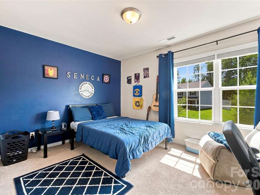 7218 Cuddington Drive, Charlotte, NC 28215.  MLS# CAR4407800, YatesRealty ID 43327. 