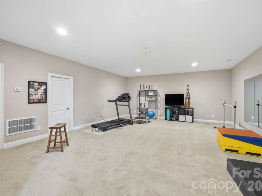 5104 Brynmar Drive, Waxhaw, NC 28173.  MLS# CAR4408350, YatesRealty ID 43328. 