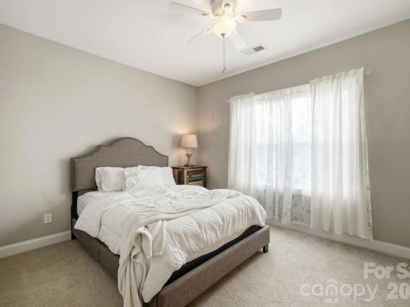 5104 Brynmar Drive, Waxhaw, NC 28173.  MLS# CAR4408350, YatesRealty ID 43328. 