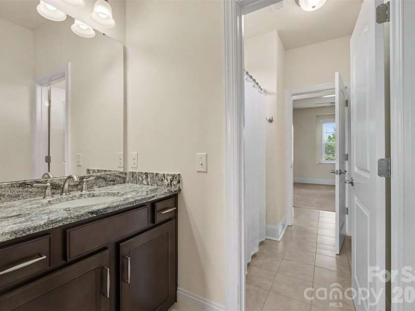 12722 Rusty Blackbird Way, Charlotte, NC 28278.  MLS# CAR4408935, YatesRealty ID 43329. 