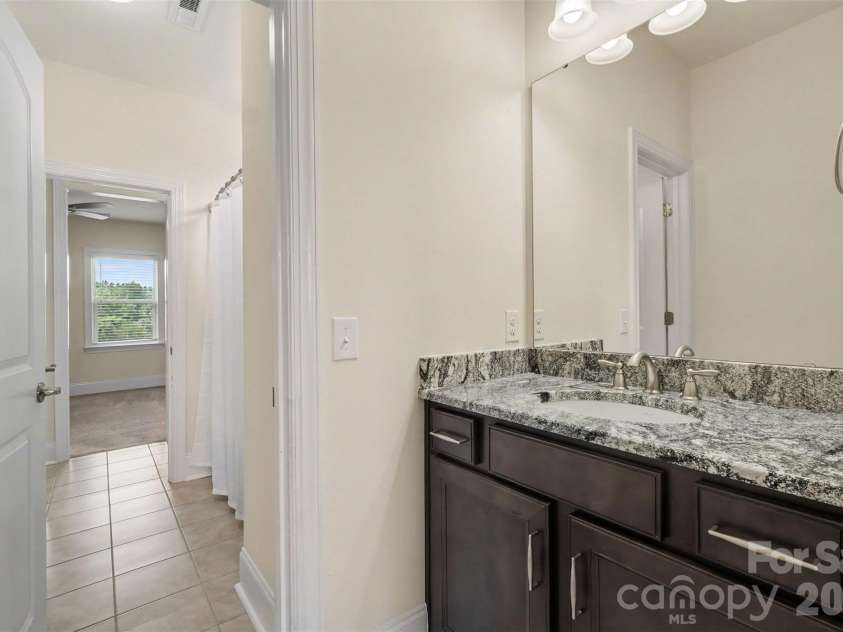 12722 Rusty Blackbird Way, Charlotte, NC 28278.  MLS# CAR4408935, YatesRealty ID 43329. 