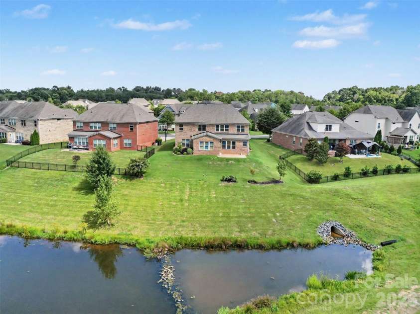 12722 Rusty Blackbird Way, Charlotte, NC 28278.  MLS# CAR4408935, YatesRealty ID 43329. 