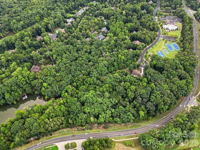 12722 Rusty Blackbird Way, Charlotte, NC 28278.  MLS# CAR4408935, YatesRealty ID 43329. 