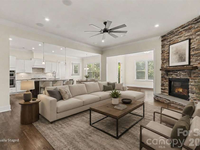 12722 Rusty Blackbird Way, Charlotte, NC 28278.  MLS# CAR4408935, YatesRealty ID 43329. 