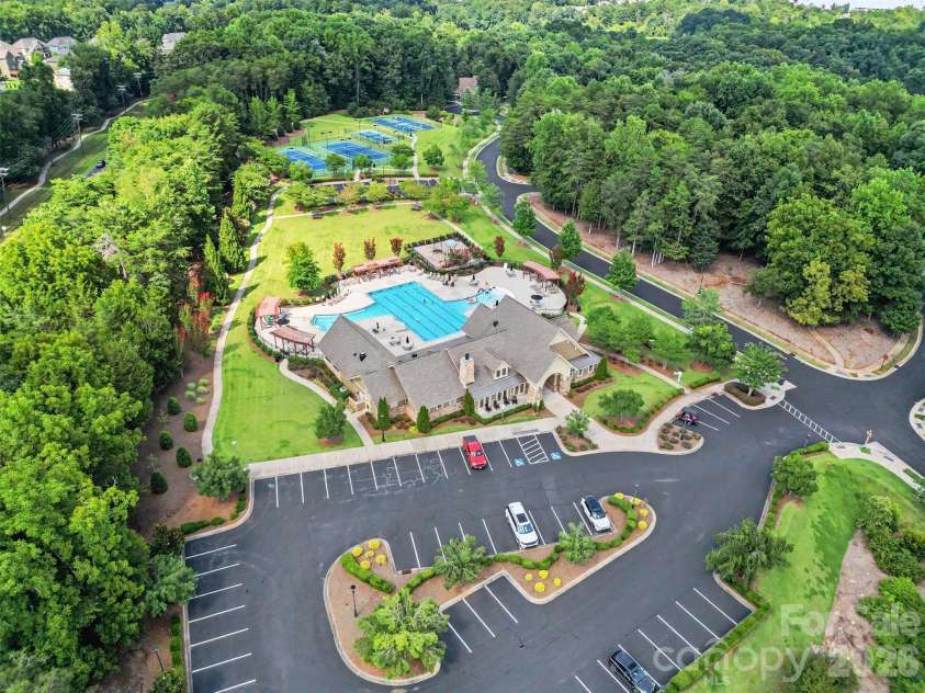 12722 Rusty Blackbird Way, Charlotte, NC 28278.  MLS# CAR4408935, YatesRealty ID 43329. 