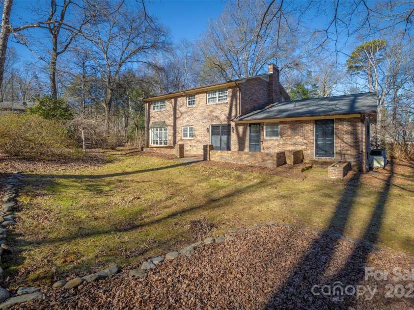 224 Camelot Drive, Morganton, NC 28655.  MLS# CAR4160972, YatesRealty ID 4333. 