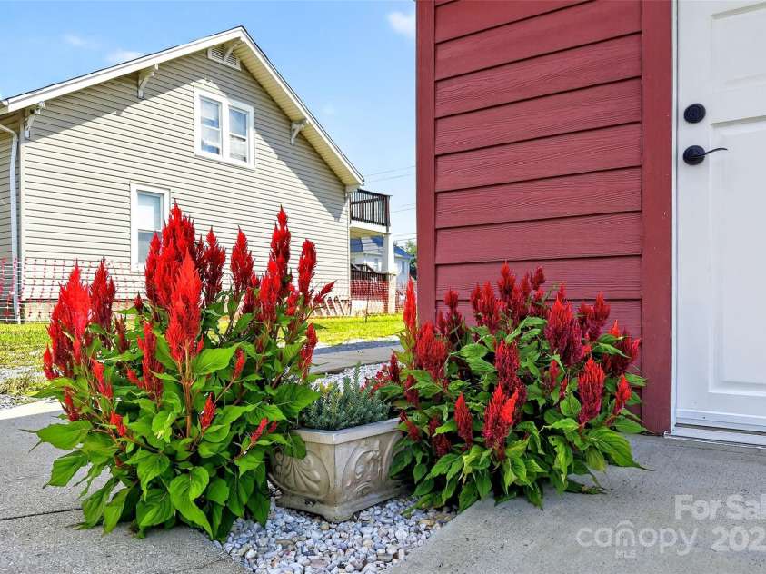 262 Catawba Avenue, Old Fort, NC 28762.  MLS# CAR4297674, YatesRealty ID 4333. 